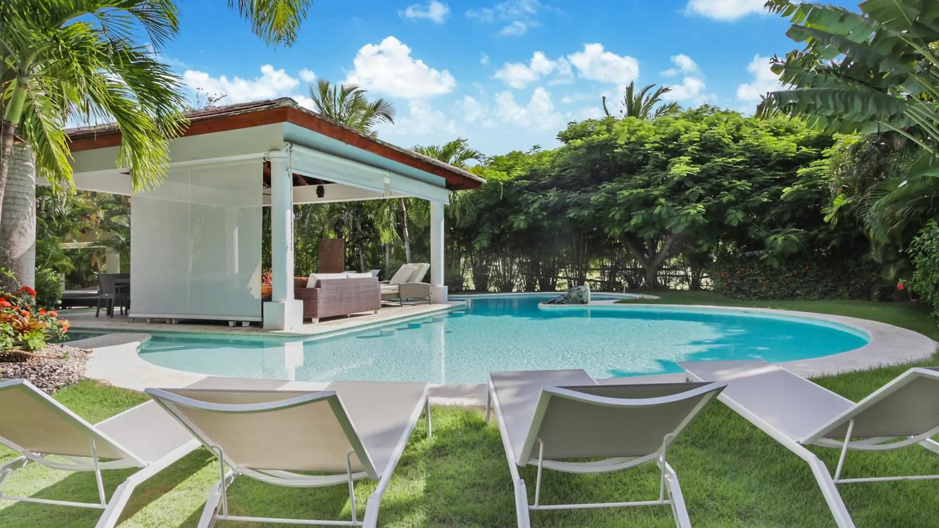 Beautiful Villa With Pool, Gym & Maid Punta Cana