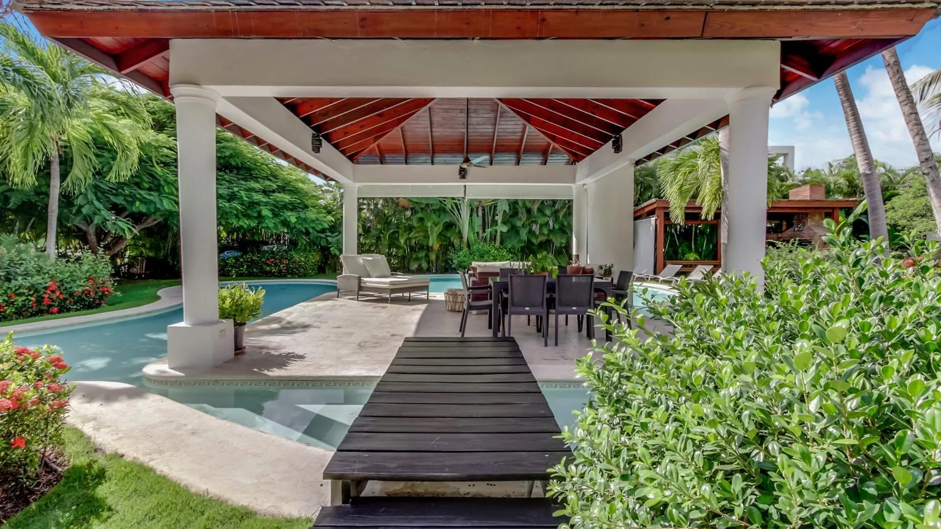 Beautiful Villa With Pool, Gym & Maid Punta Cana Dominican Republic