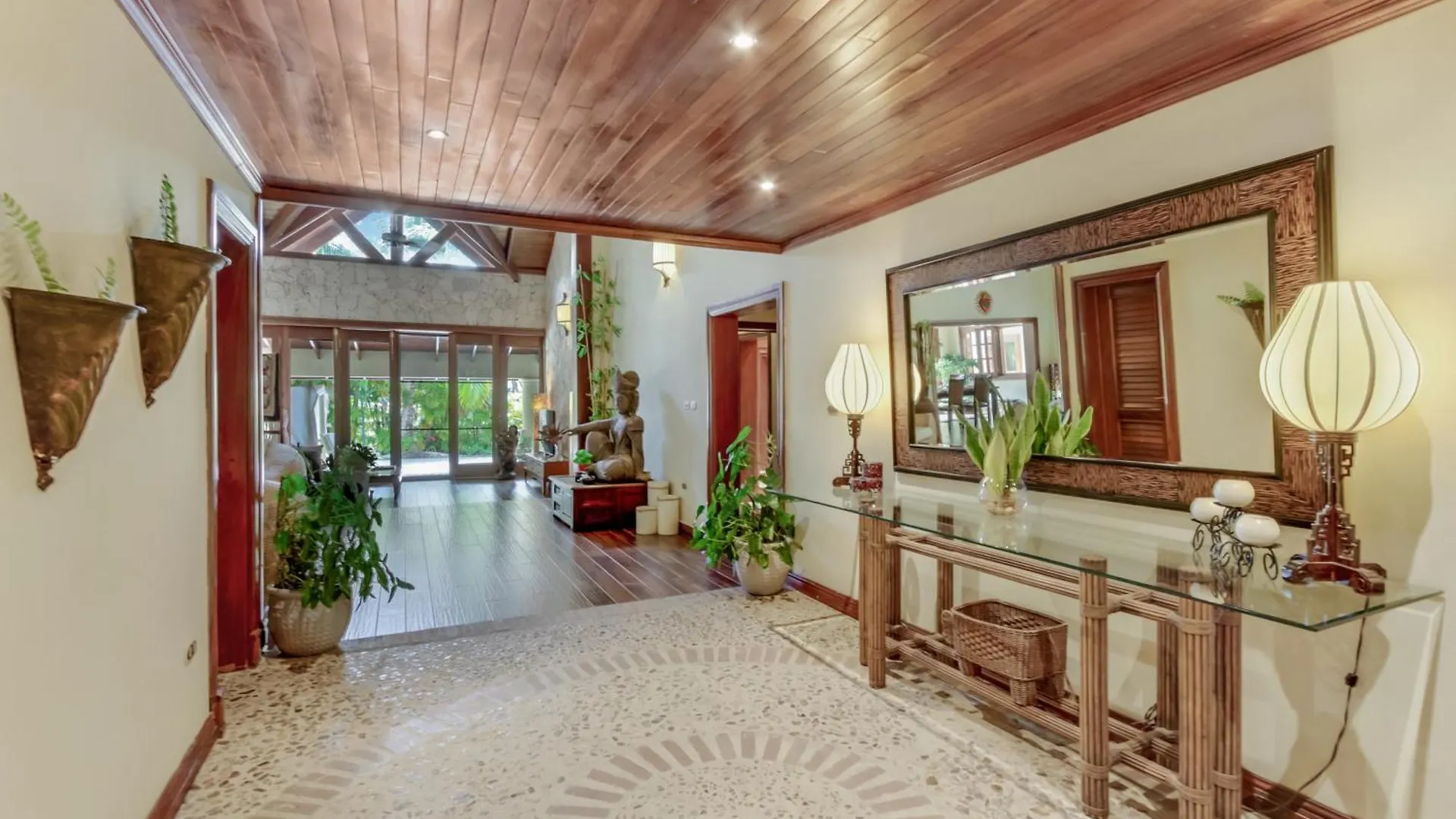 Beautiful Villa With Pool, Gym & Maid Punta Cana