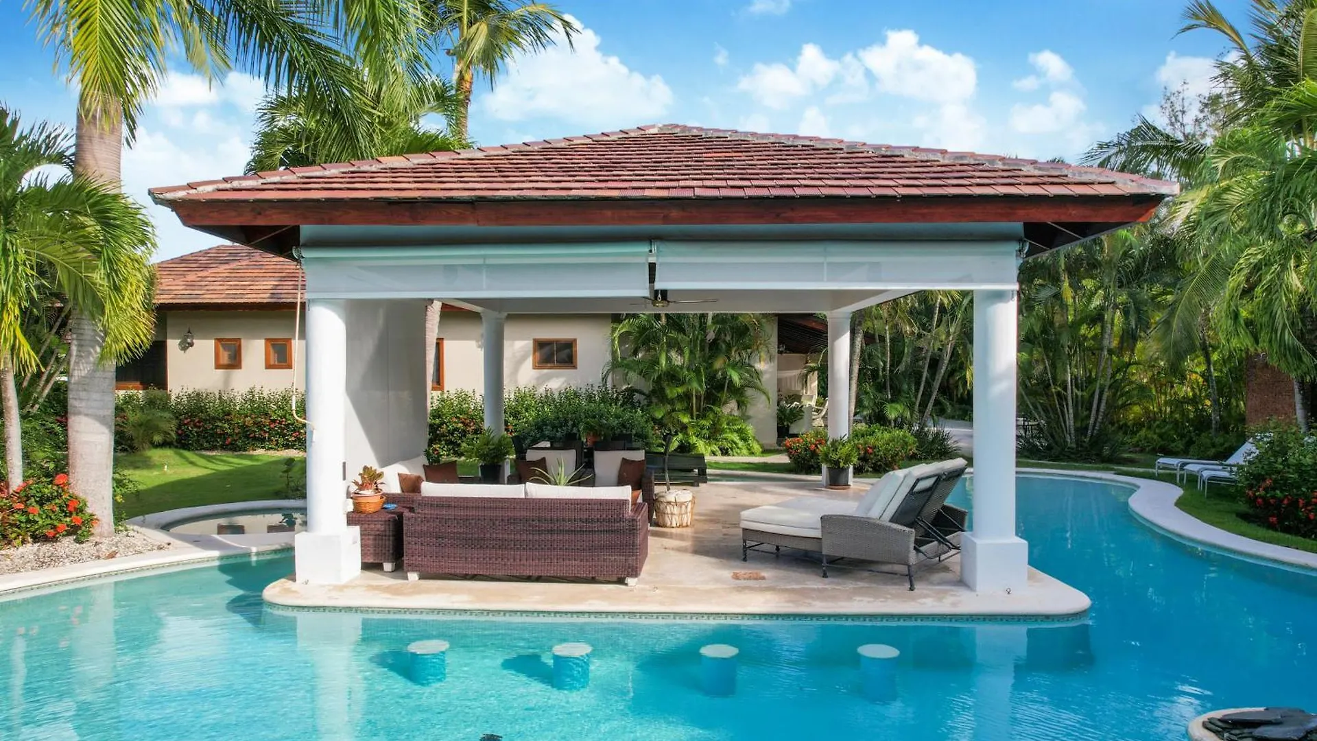 Beautiful Villa With Pool, Gym & Maid Punta Cana