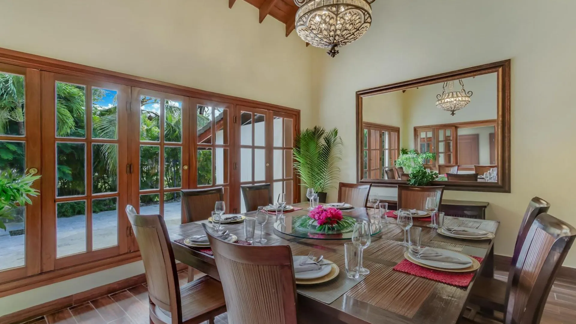 Beautiful Villa With Pool, Gym & Maid Punta Cana